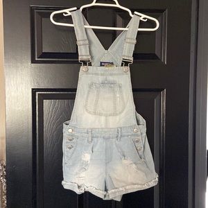 Super trendy denim overalls size 1 NWT